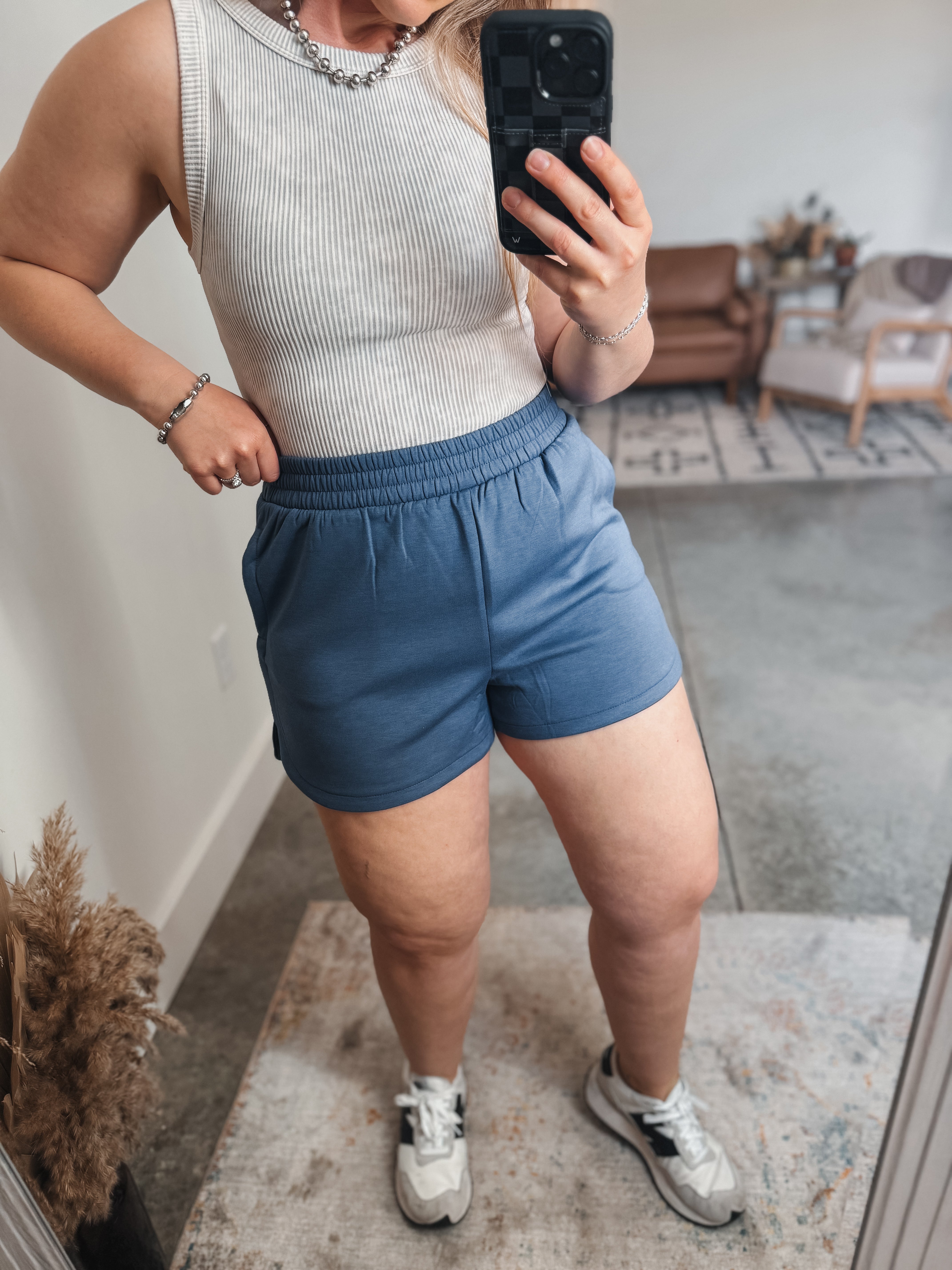 Scuba Elastic Shorts